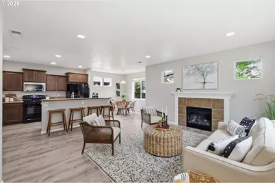 1961 Adelman Loop, Eugene, OR 97402 - Photo 3