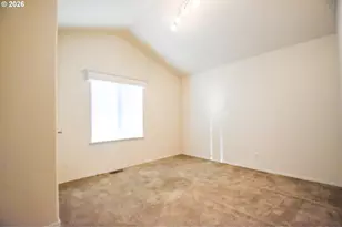 1999 Jansen Way, Woodburn, OR 97071 - Photo 11