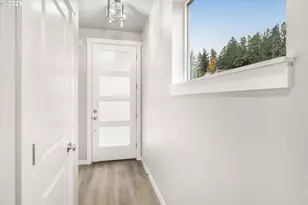 181 NW Mawrcrest Ave, Gresham, OR 97030 - Photo 11