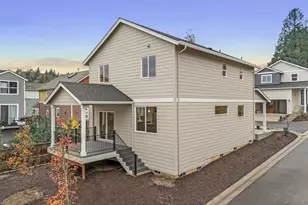 181 NW Mawrcrest Ave, Gresham, OR 97030 - Photo 3