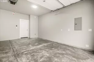 181 NW Mawrcrest Ave, Gresham, OR 97030 - Photo 37