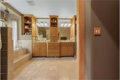 1760 SW Goucher Ct, McMinnville, OR 97128 - Photo 17
