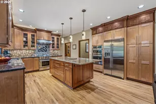 2525 Bree Ct, Lake Oswego, OR 97034 - Photo 11