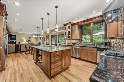2525 Bree Ct, Lake Oswego, OR 97034 - Photo 13