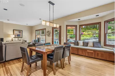 2525 Bree Ct, Lake Oswego, OR 97034 - Photo 9