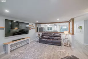 1394 Hayward St, Salem, OR 97306 - Photo 5