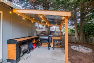 1394 Hayward St, Salem, OR 97306 - Photo 37