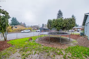 1394 Hayward St, Salem, OR 97306 - Photo 43