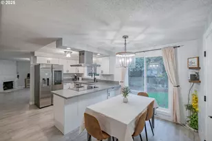 1394 Hayward St, Salem, OR 97306 - Photo 11