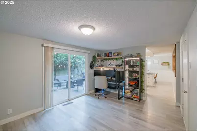 1394 Hayward St, Salem, OR 97306 - Photo 25