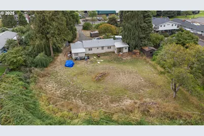 233 Spring Creek Dr, Eugene, OR 97404 - Photo 9