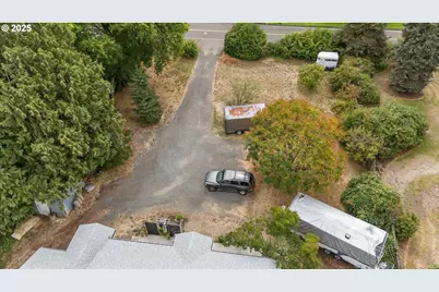 233 Spring Creek Dr, Eugene, OR 97404 - Photo 11