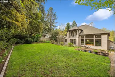 13932 Sundeleaf Dr, Lake Oswego, OR 97034 - Photo 31