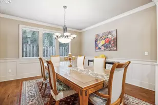 13932 Sundeleaf Dr, Lake Oswego, OR 97034 - Photo 15