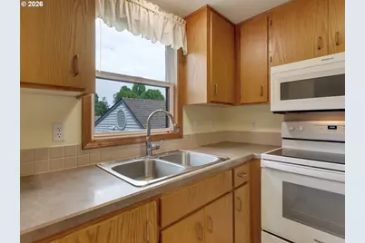14859 NE Sacramento St #136, Portland, OR 97230 - Photo 11