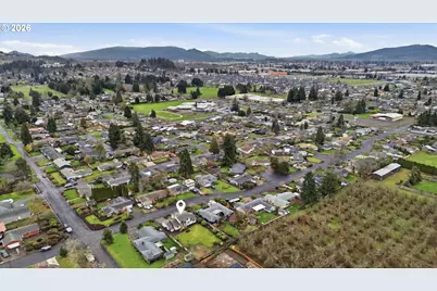 2778 20th St, Springfield, OR 97477 - Photo 41