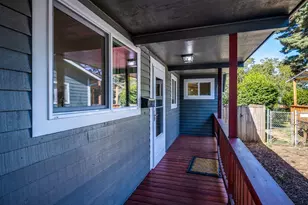 4731 NE 106th Ave, Portland, OR 97220 - Photo 5