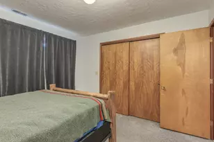 4731 NE 106th Ave, Portland, OR 97220 - Photo 29