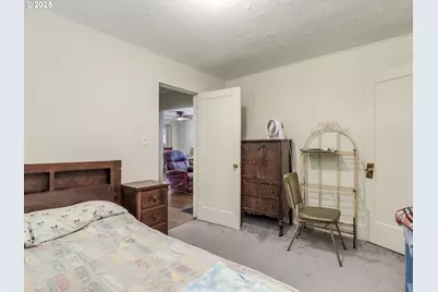 4731 NE 106th Ave, Portland, OR 97220 - Photo 15