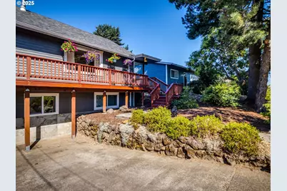 4731 NE 106th Ave, Portland, OR 97220 - Photo 3