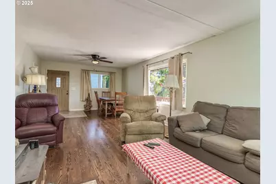 4731 NE 106th Ave, Portland, OR 97220 - Photo 13