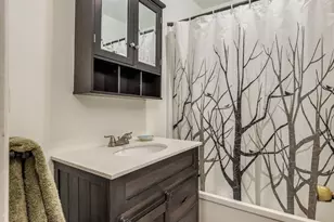 4731 NE 106th Ave, Portland, OR 97220 - Photo 17