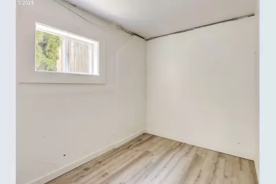 4731 NE 106th Ave, Portland, OR 97220 - Photo 31