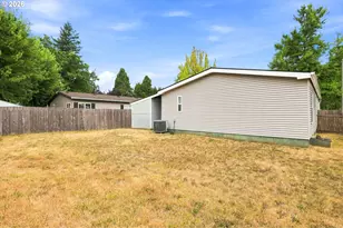 2304 SW Rose Ct, Troutdale, OR 97060 - Photo 29