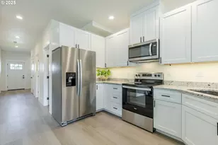 729 Periander Wy, Harrisburg, OR 97446 - Photo 11