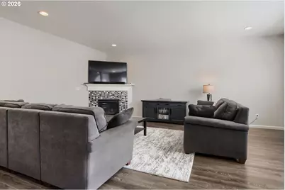 5152 SE Redberry Pl, Hillsboro, OR 97123 - Photo 5