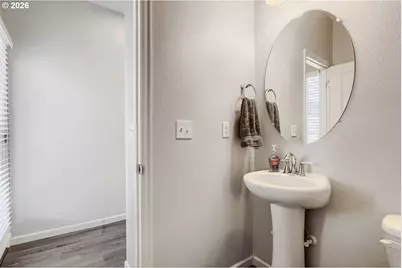 5152 SE Redberry Pl, Hillsboro, OR 97123 - Photo 13