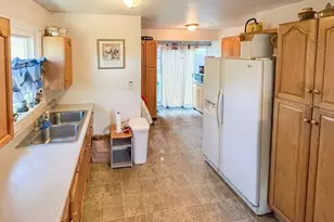 6318 NE 18th Ave, Portland, OR 97211 - Photo 5
