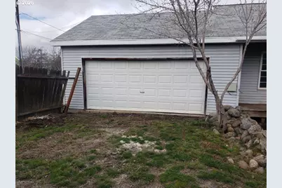 907 S College St, Joseph, OR 97846 - Photo 7