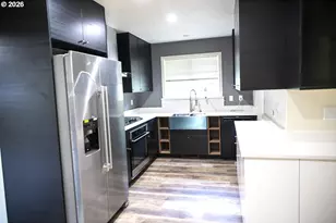 15236 SE Kelly St, Portland, OR 97236 - Photo 9