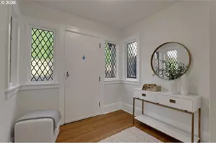 1812 SW High St, Portland, OR 97201 - Photo 5