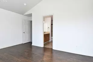 38545 Cascadia Village Dr, Sandy, OR 97055 - Photo 27