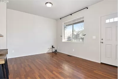 38545 Cascadia Village Dr, Sandy, OR 97055 - Photo 3