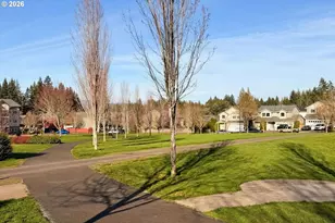 38545 Cascadia Village Dr, Sandy, OR 97055 - Photo 35