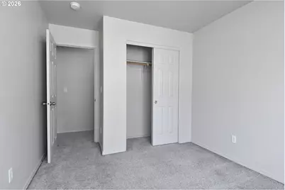 38545 Cascadia Village Dr, Sandy, OR 97055 - Photo 13