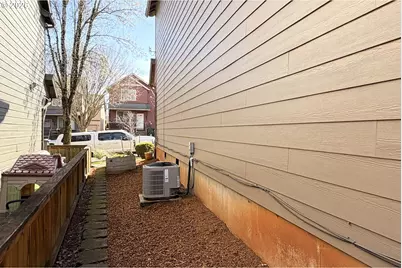 38545 Cascadia Village Dr, Sandy, OR 97055 - Photo 33