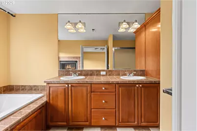 13728 NW Henninger Ln, Portland, OR 97229 - Photo 27