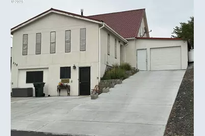 235 Rock St, Heppner, OR 97836 - Photo 27