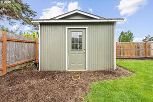 17570 NW Park View Blvd, Portland, OR 97229 - Photo 23