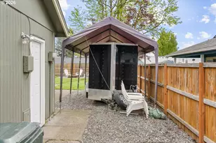 17570 NW Park View Blvd, Portland, OR 97229 - Photo 19
