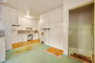 4635 4637 N Congress Ave, Portland, OR 97217 - Photo 9