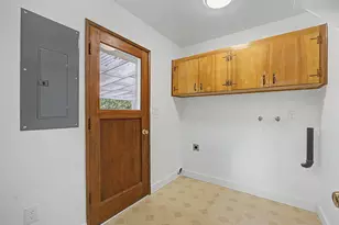 1934 SE 155th Pl, Portland, OR 97233 - Photo 13