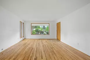 1934 SE 155th Pl, Portland, OR 97233 - Photo 7