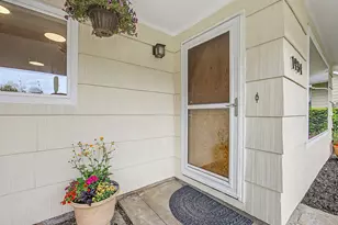 1934 SE 155th Pl, Portland, OR 97233 - Photo 3