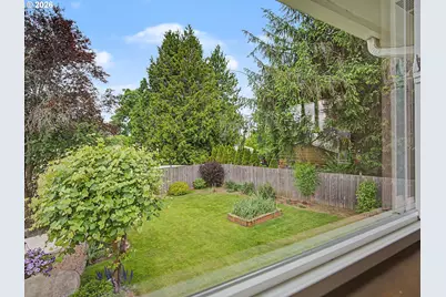 1934 SE 155th Pl, Portland, OR 97233 - Photo 21