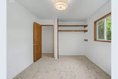 1934 SE 155th Pl, Portland, OR 97233 - Photo 17